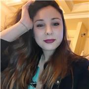 Studentessa Universitaria con media del 30/30 offre ripetizioni e aiuto compiti in materie umanistiche